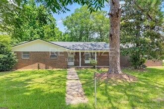 Building Photo - 612 Bibb St