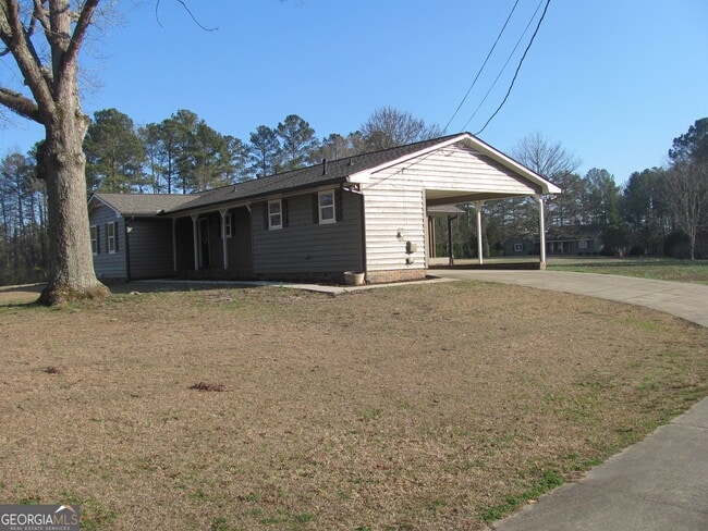 Building Photo - 3415 Macland Rd