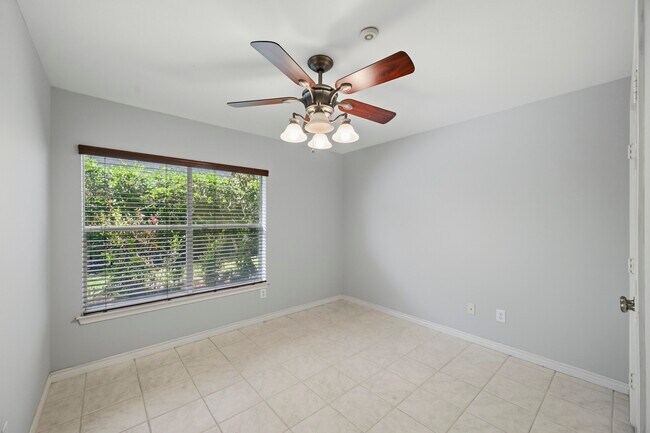 Foto del edificio - 2913 Crawford St