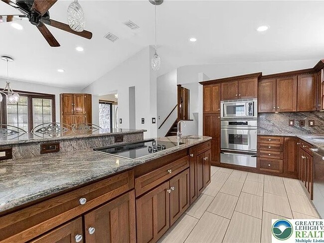 Foto del edificio - 6404 Fir Rd