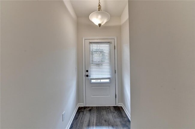 Building Photo - 3587 Hidden Valley Cir