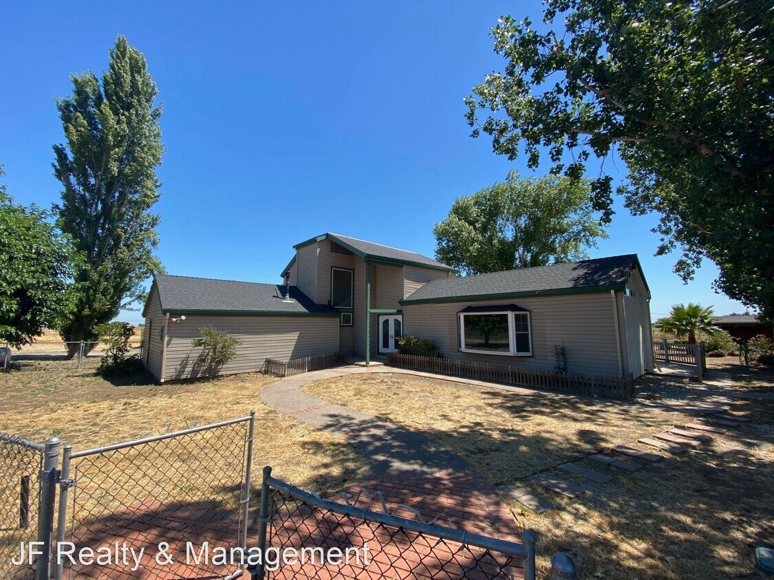 Primary Photo - 4 br, 4 bath House - 11245 Byron Hwy