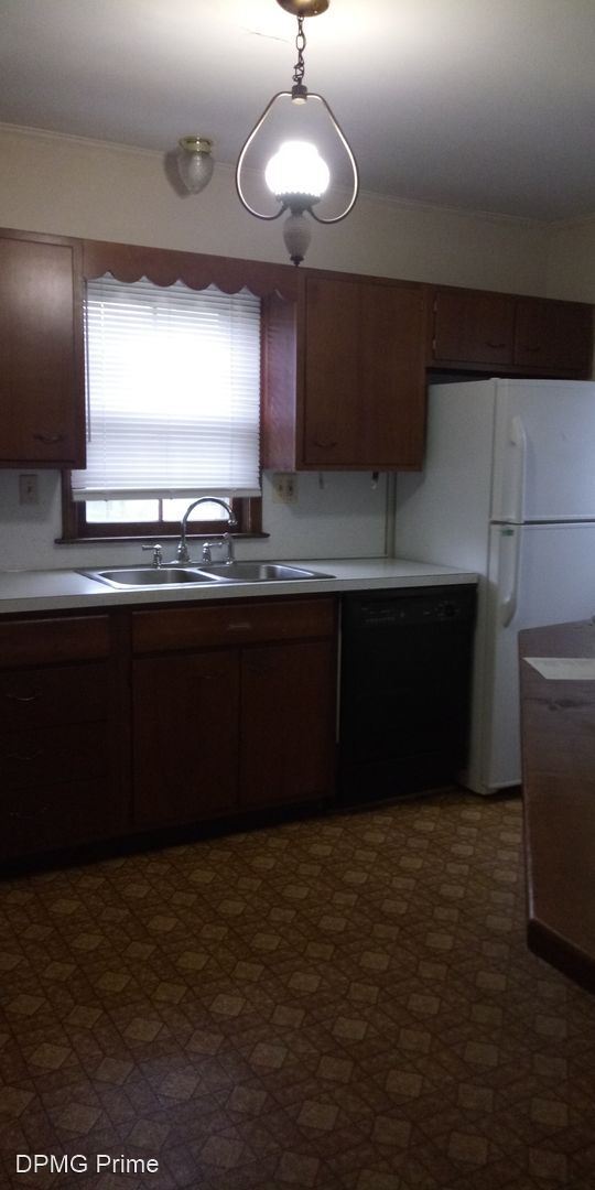 Building Photo - 4 br, 2 bath House - 3108 Lake Lansing Road