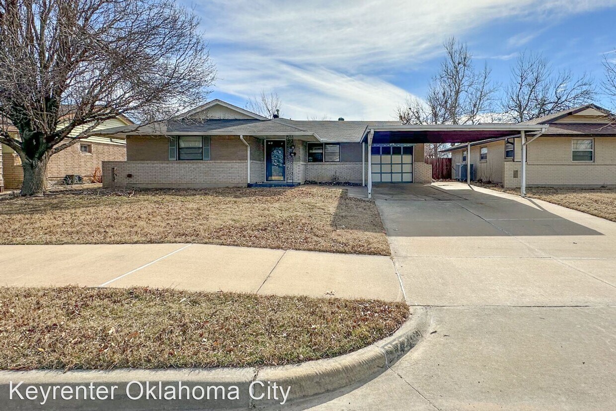 3 br, 2 bath House 972 NW 5th St House Rental in Moore, OK