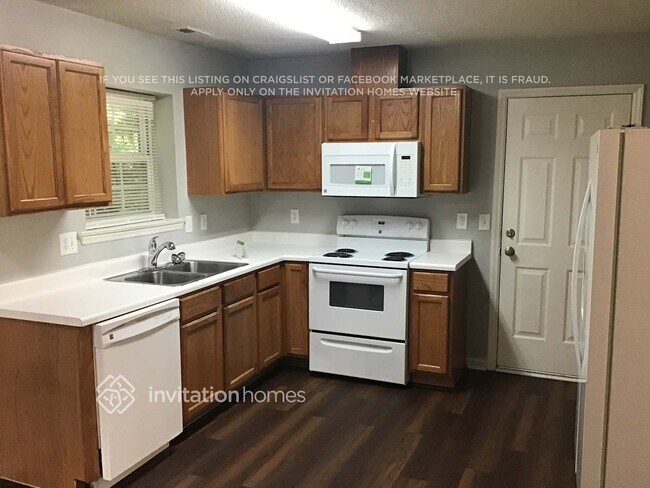 Foto del edificio - 4301 Fawn Glen Dr