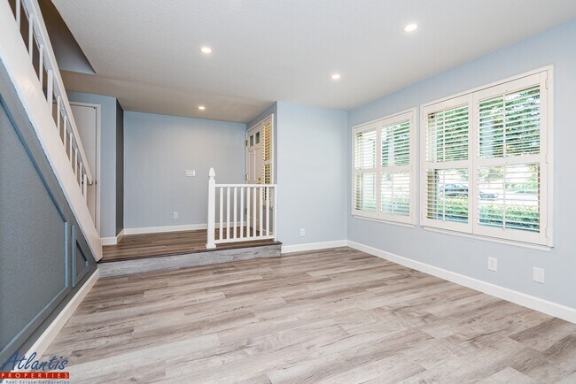 Foto del edificio - 2254 River Bed Ct
