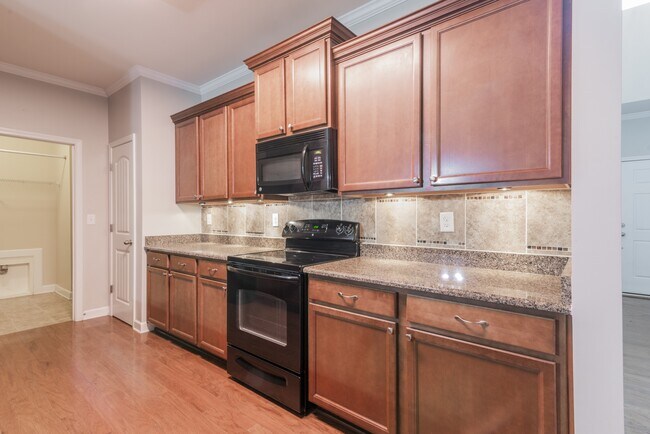 Foto del edificio - 8513 Loxton Cir