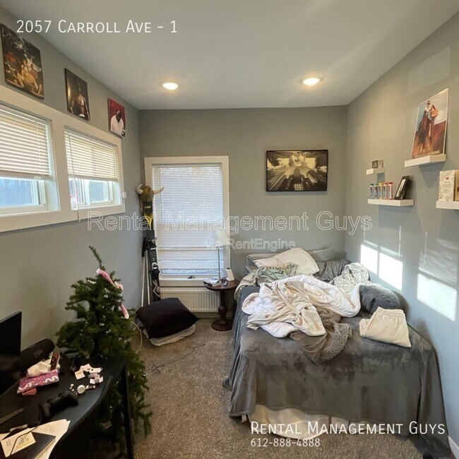 Foto del edificio - 2057 Carroll Ave