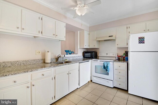 Building Photo - 308 Kidwelly Ct