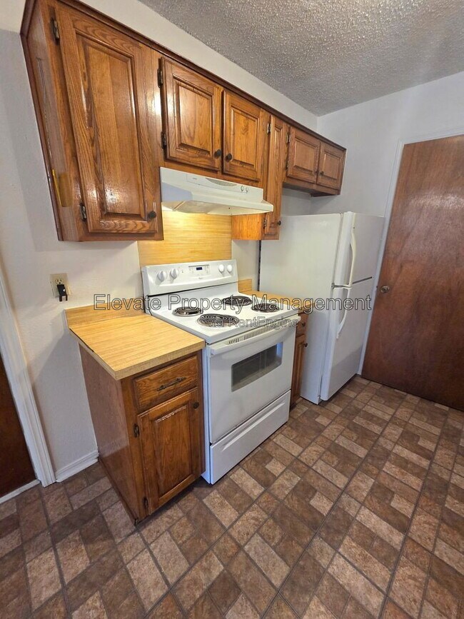 Foto del edificio - 506 Peppertree Ln