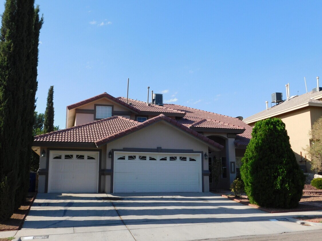 Primary Photo - 12604 Sun Terrace Ave