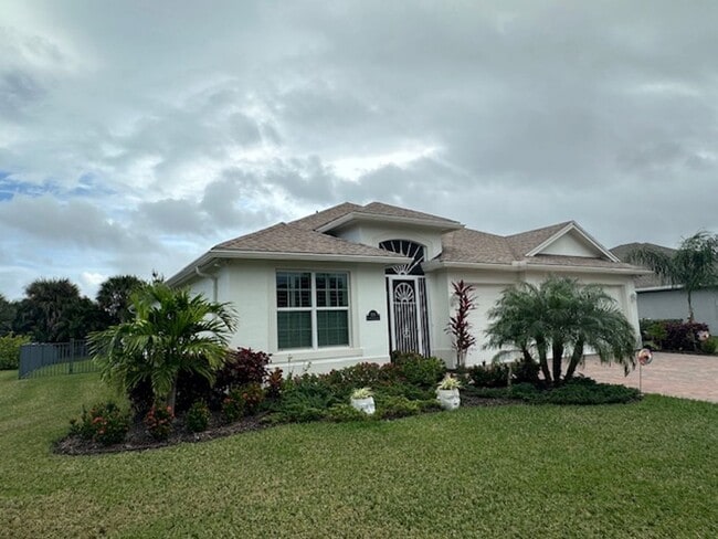 Building Photo - 8330 Summer Lake Dr SW