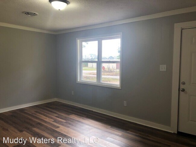 Building Photo - 3 br, 2 bath House - 1276 Crump Rd