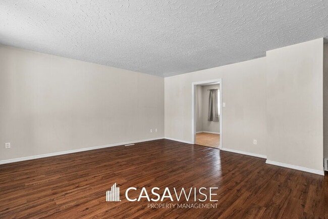 Building Photo - 10434-10164 164 St NW