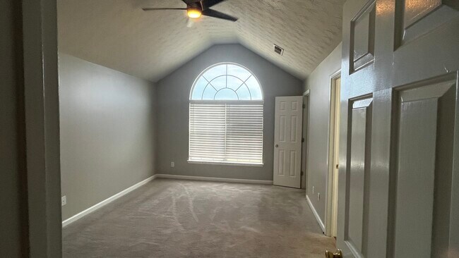 Building Photo - 2800 Carolina Ridge