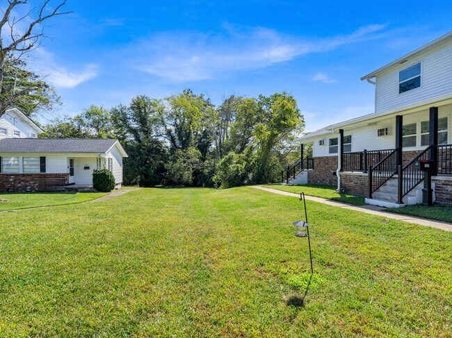 Foto del edificio - Oak Ridge 37830 - 1 Bedroom, 1 Bath Quadpl...