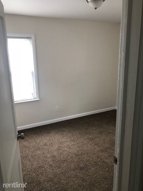 Building Photo - 3 br, 1 bath House - 7268 Evergreen Ave