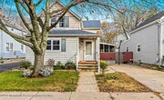 Primary Photo - 421 Westbourne Ave