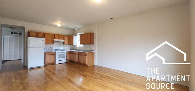 Building Photo - 2902 W Fillmore St