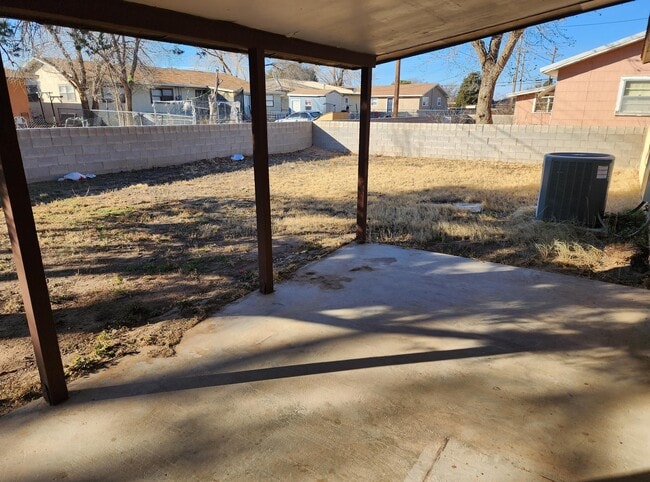 Building Photo - 112 Oklahoma Dr
