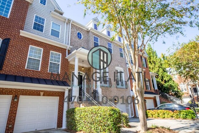 Foto del edificio - Gorgeous 4 bedroom townhome in the gated c...