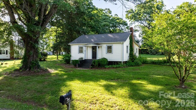 Foto del edificio - 116 Barnes Ln