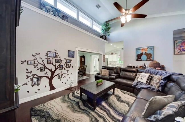 Building Photo - 8933 Bayaud Dr