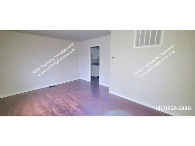 Foto del edificio - Charming Lawrence Township Duplex!
