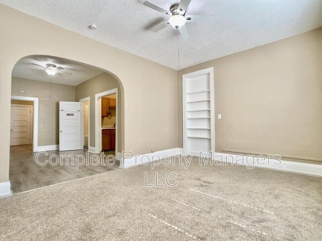 Building Photo - 517 E 4th St