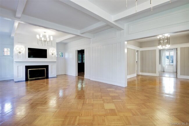 Building Photo - 92 6th St