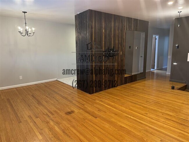 Foto del edificio - 10008 Jeanes St