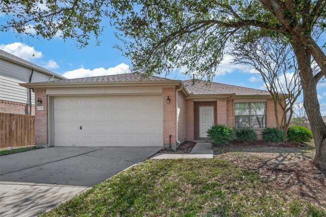 Foto del edificio - 4719 Silver Spruce Ln