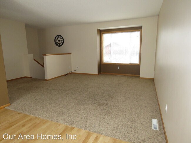 Foto del edificio - 3 br, 2 bath House - 5037 Bluff Rd
