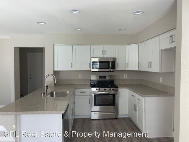 Building Photo - 3 br, 2.5 bath House - 43233 Corte Cabrera