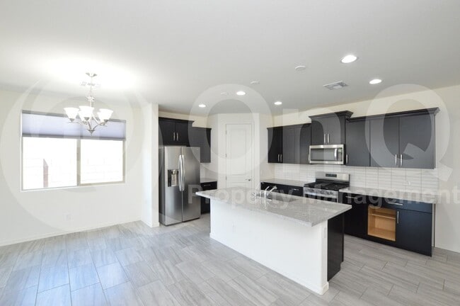 Building Photo - 9114 S 167th Dr