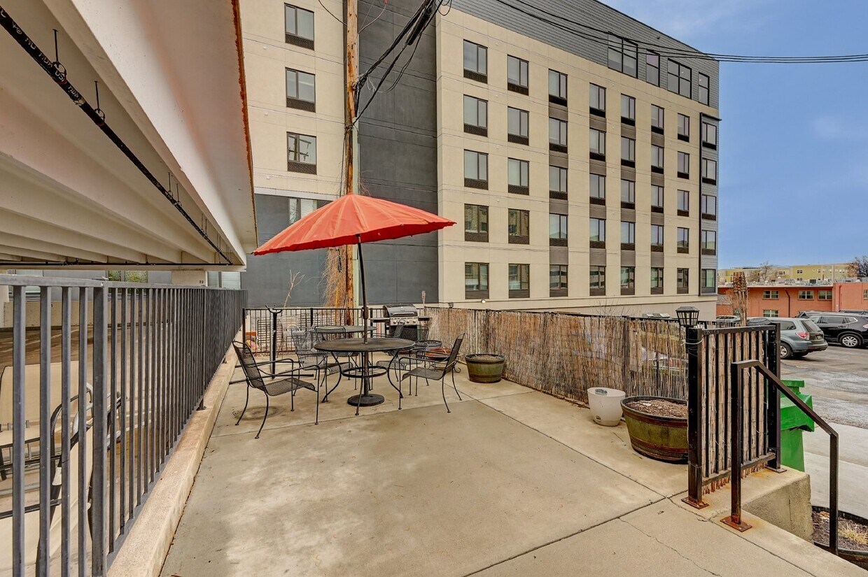 Primary Photo - First Months Rent Off with 12 month Lease ...