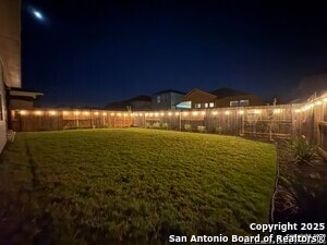 Foto del edificio - 7919 Deepwell Dr