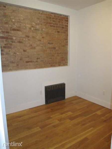Building Photo - 877 Hart St