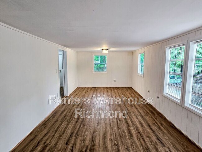 Foto del edificio - 2430 George's Rd
