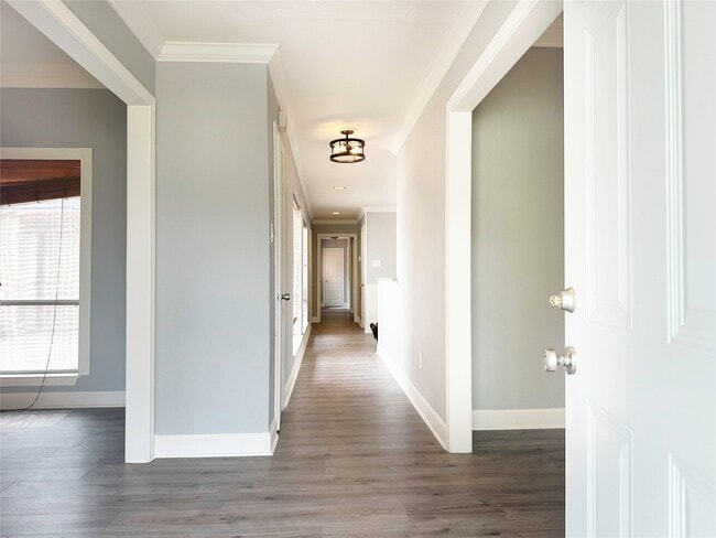 Building Photo - 6806 Winkleman Rd