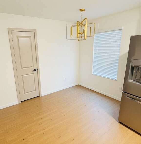Building Photo - 17722 Grv Hl Dr