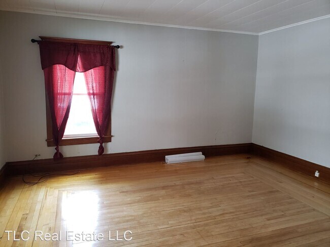 Building Photo - 3 br, 2 bath House - 117 Grove Street