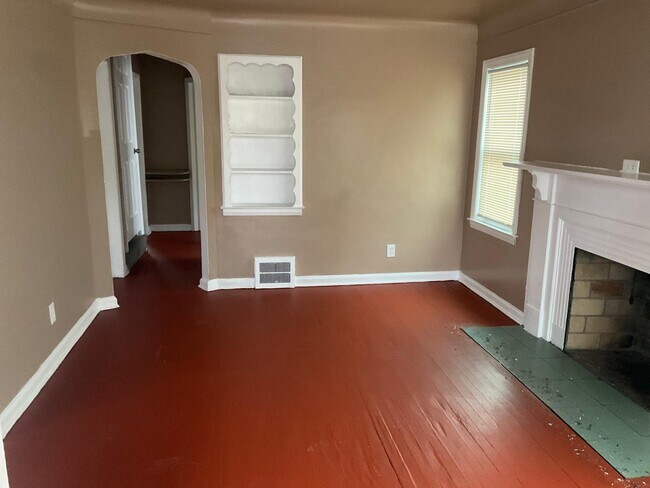 Foto del edificio - 16772 Bramell