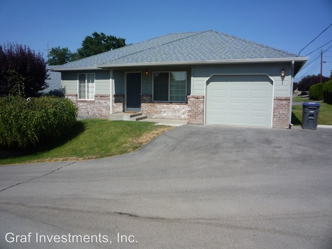 Building Photo - 908 Speyers Rd