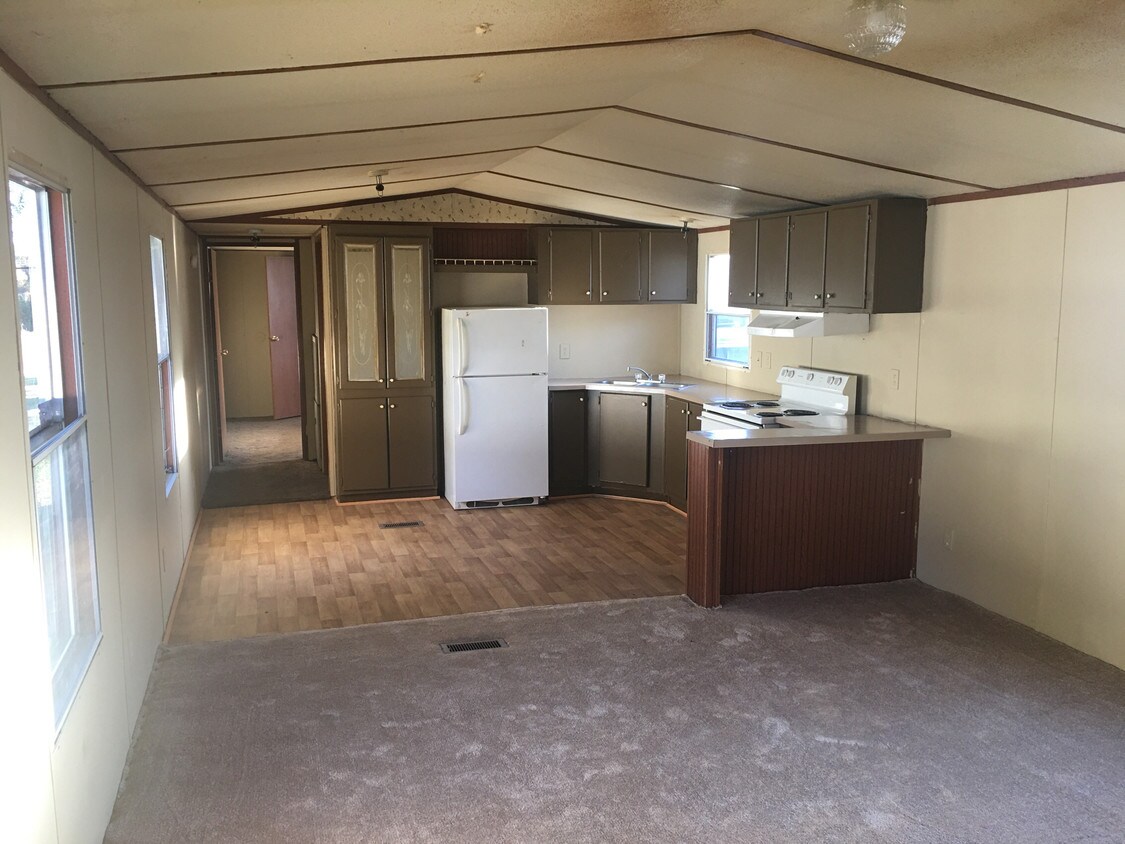 Building Photo - 301 True Temper Rd