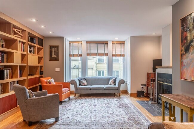 Foto del edificio - 54 Trowbridge St