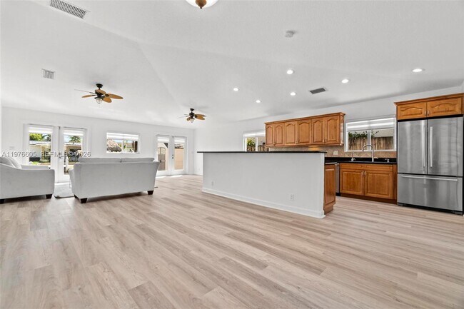 Foto del edificio - 947 Nautilus Is