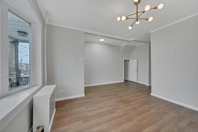 Building Photo - 162 Nelson Ave