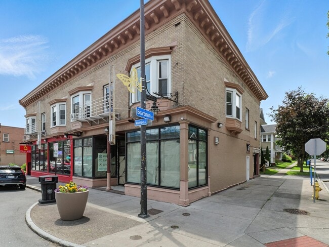 Building Photo - 6 Boardman St