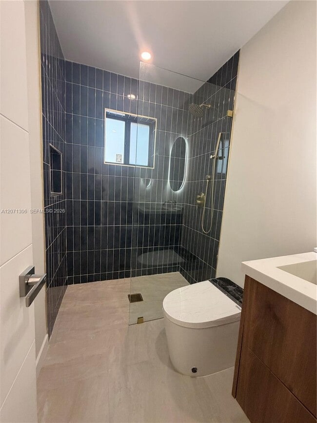 Foto del edificio - 3680 NW 16th St
